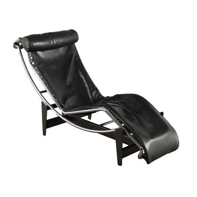 Italian LC4 Chaise Lounge in Leather from Cassina, 1980s-VMM-1730144