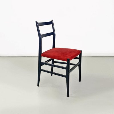 Italian Light Chair in Wood and Red Fabric by Gio Ponti for Cassina, 1951-GDD-1743381