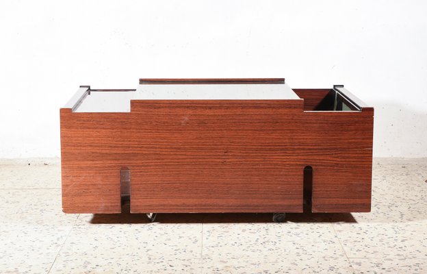 Italian Mahogany Veneer Coffee Table, 1970s-RAQ-743223