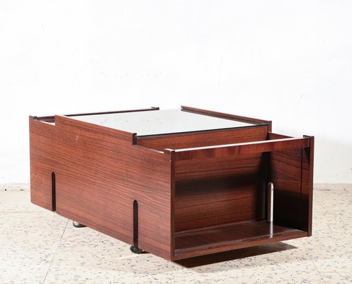 Italian Mahogany Veneer Coffee Table, 1970s-RAQ-743223