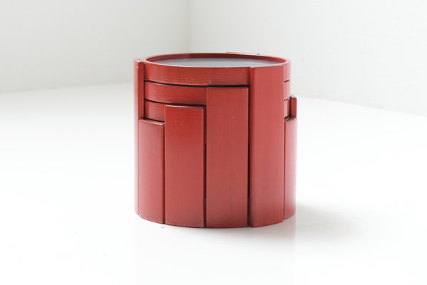 Italian Model 780 Nesting Tables in Red by Vico Magistretti for Cassina, Set of 4-ZXL-1401004