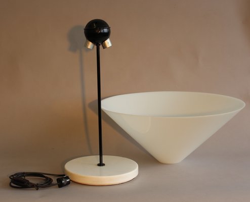 Italian Model Snow Table Lamp by Vico Magistretti for Oluce, 1976-FGF-716862