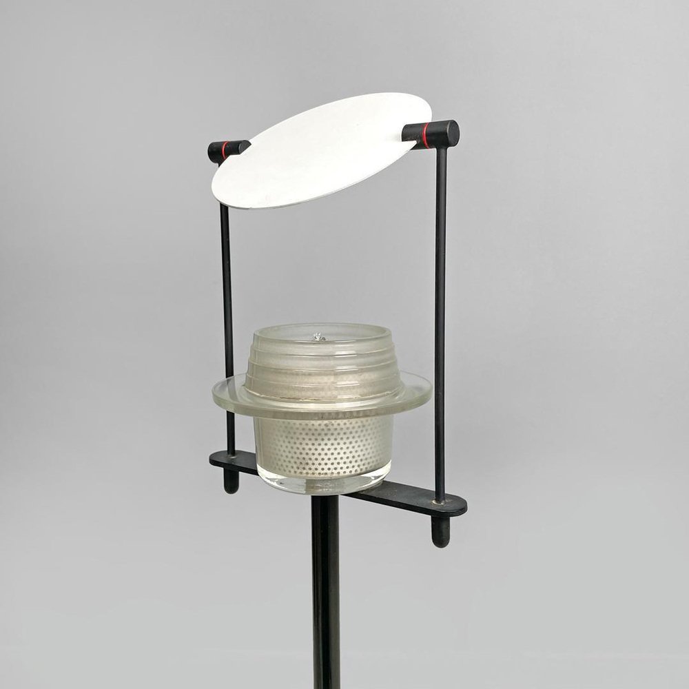 Italian Modern Black and White Metal Table Lamp with Directional Light, 1980s