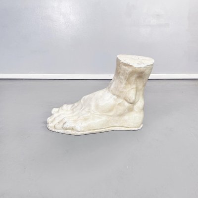 Italian Modern Foot Statue in Light Beige Plaster, 1990s-GDD-1363148