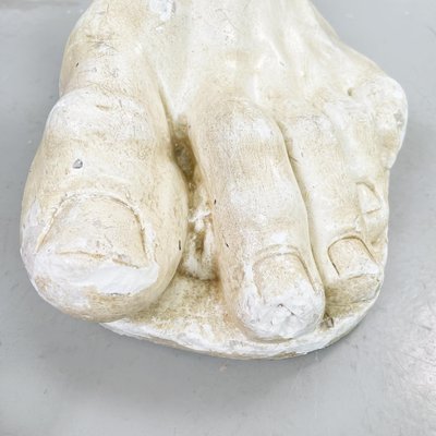 Italian Modern Foot Statue in Light Beige Plaster, 1990s-GDD-1363148