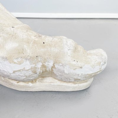 Italian Modern Foot Statue in Light Beige Plaster, 1990s-GDD-1363148