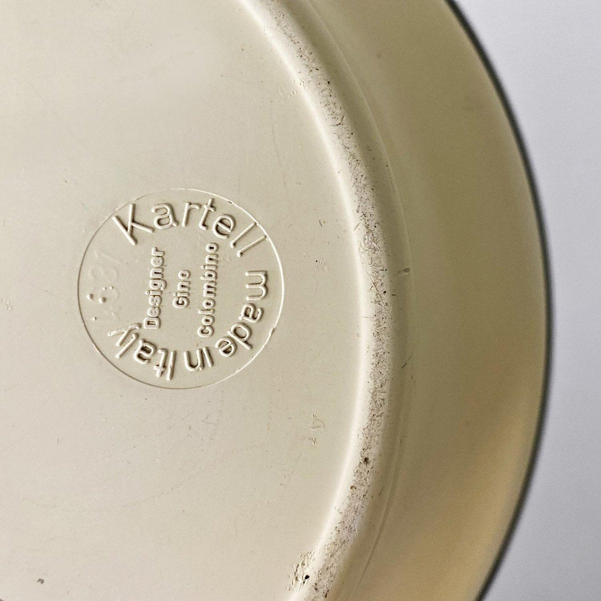 Italian Modern Metal and Plastic Ashtray by Gino Colombini for Kartell, 1970s