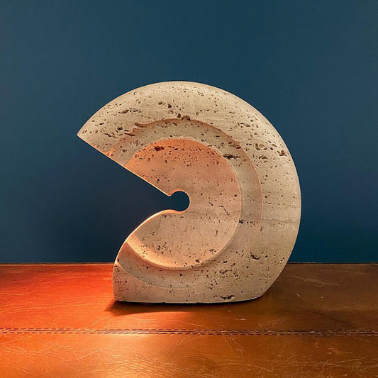 Italian Modern Shell-Shaped Travertine Nucleo Table Lamp attributed to Salocchi, 1970s