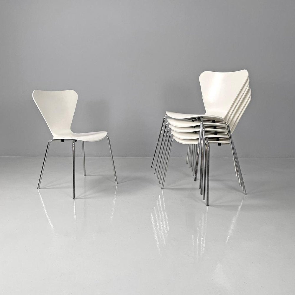 Italian Modern White Lacquered Curved Chairs, 1970s, Set of 6