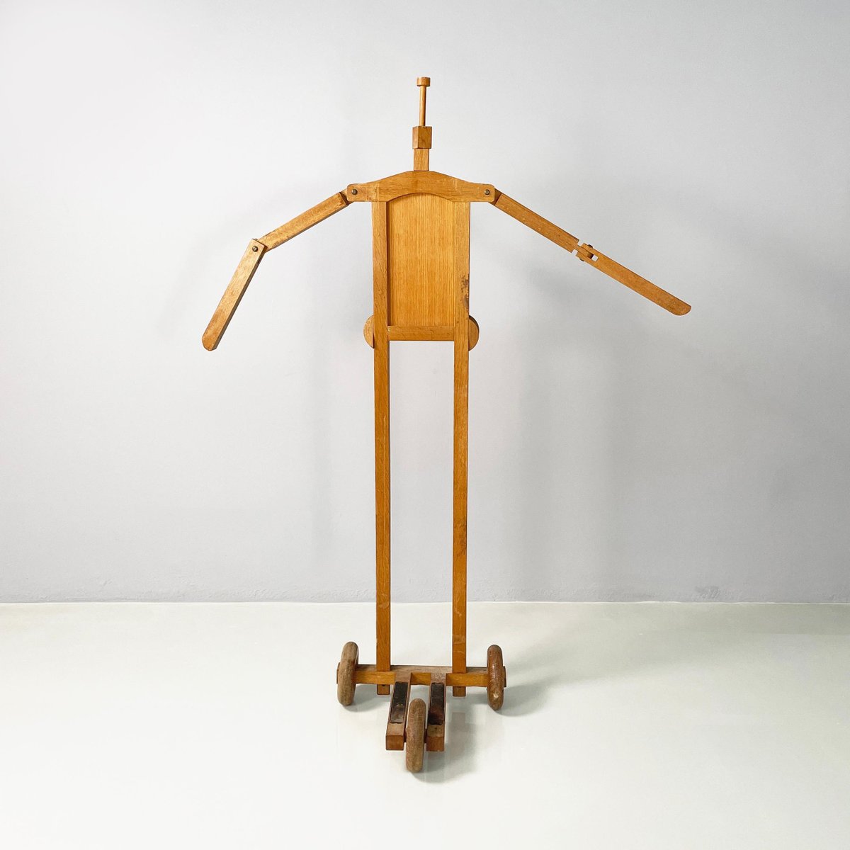 Italian Modern Wooden Valet Stand with Hat Holder by Berodesign Cacharel, 1980s