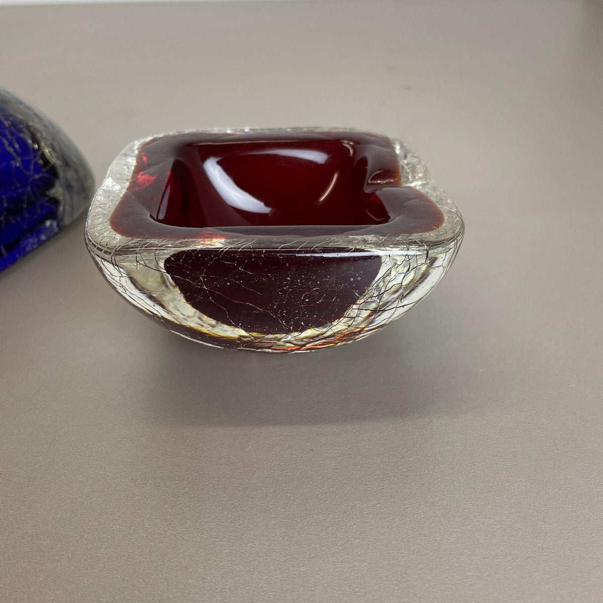 Italian Murano Glass Crack Structure Bowl Shells Ashtray, 1970s, Set of 2