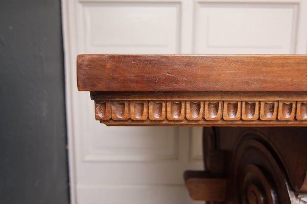 Italian Neo-Renaissance Desk in Walnut, 19th Century-TAT-980077