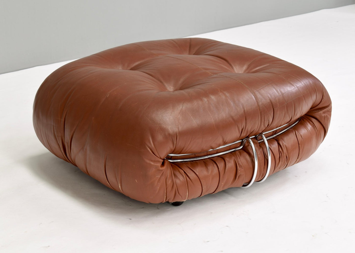 Italian Original Tan Leather Soriana Pouf by Tobia Scarpa for Cassina, 1970s