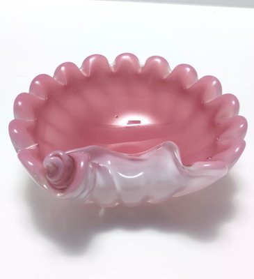 Italian Pink Opaline and Lattimo Glass Shell Bowl by Fratelli Toso, 1960s-JPQ-2027147