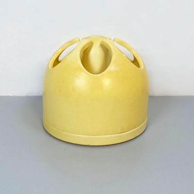 Italian Space Age Pistil Shape Light Yellow Plastic Umbrella Stand, 1970s-GDD-1179984