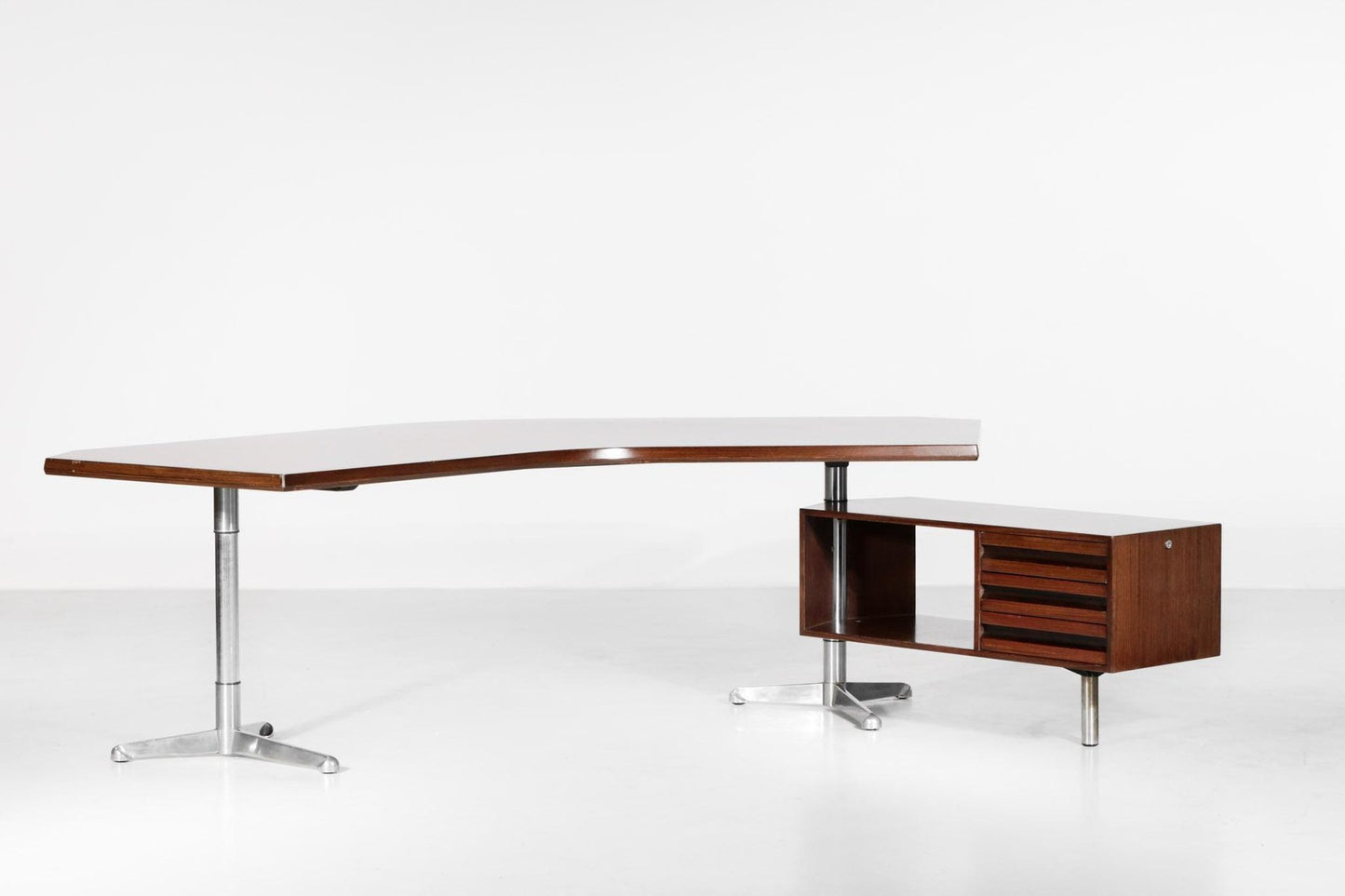 Italian T96 Boomerang Desk by Osvaldo Borsani for Tecno, 1950s