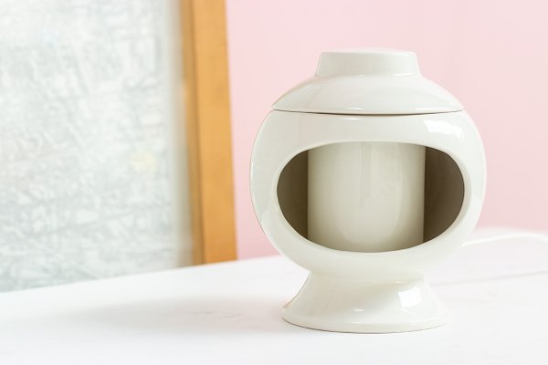 Italian White Ceramic Table Lamp from Sicart, 1970s-YI-782869