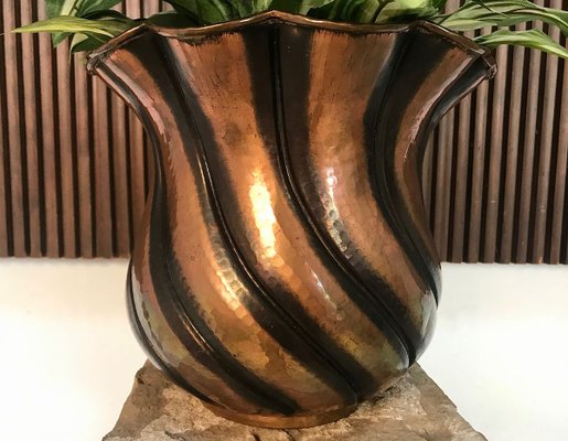 Italian Wrought Copper Cachepot or Vase by Egidio Casagrande for Borgo Valsugana, 1950s-JP-788358