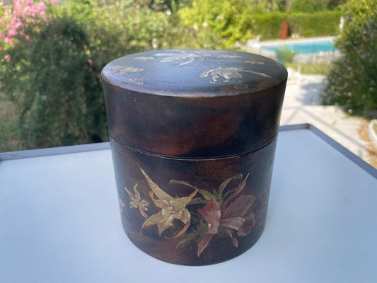 Japanese Cylindrical Box in Brown Lacquer Paint with Flower Decoration-UR-1326508