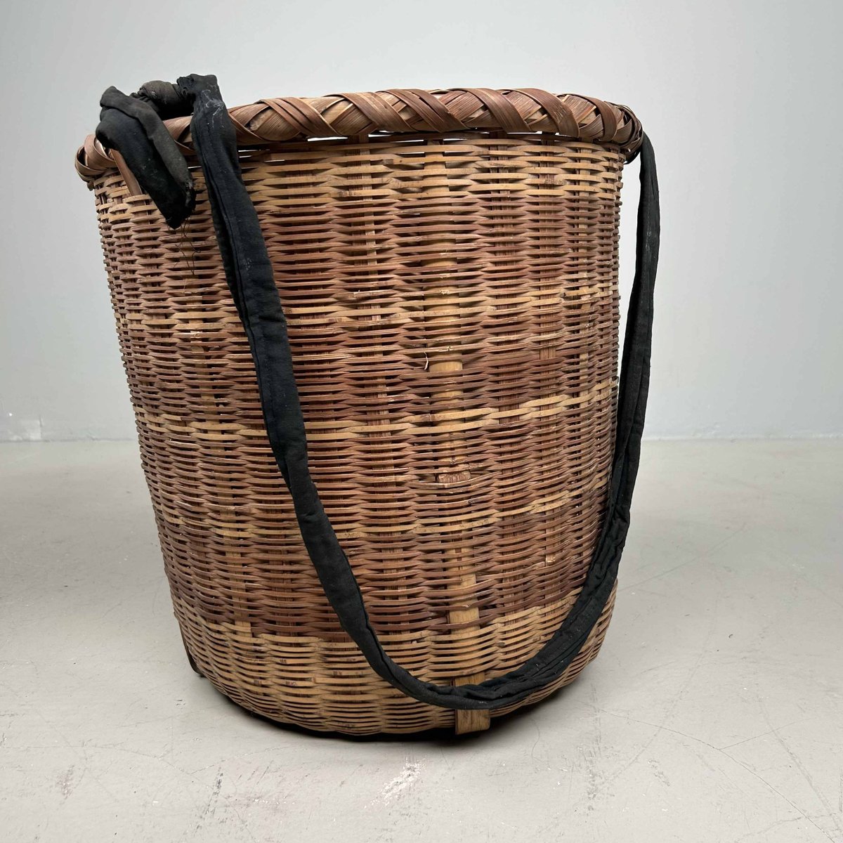 Japanese Traditional Okimono Kago Storage Basket in Bamboo, 1940s