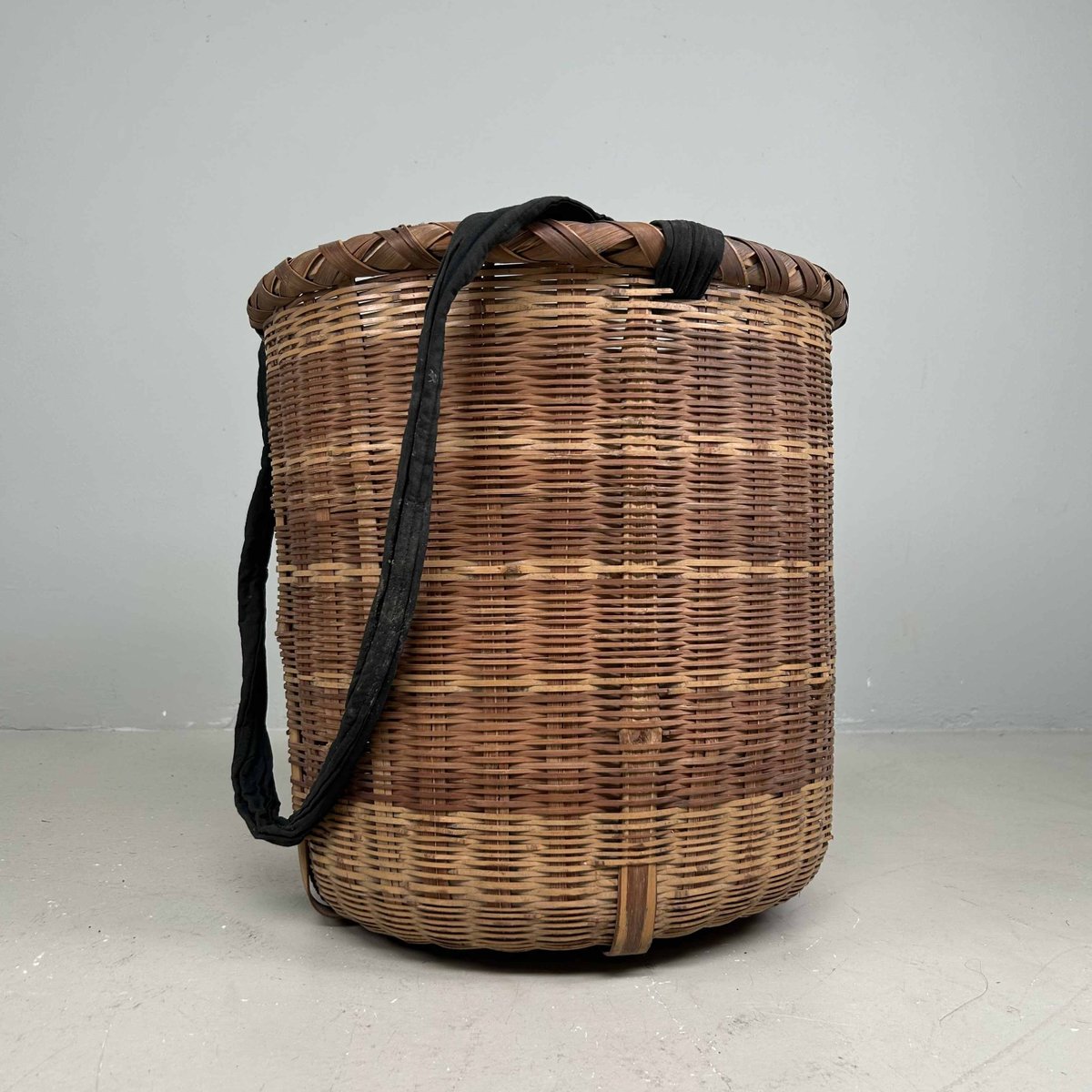 Japanese Traditional Okimono Kago Storage Basket in Bamboo, 1940s