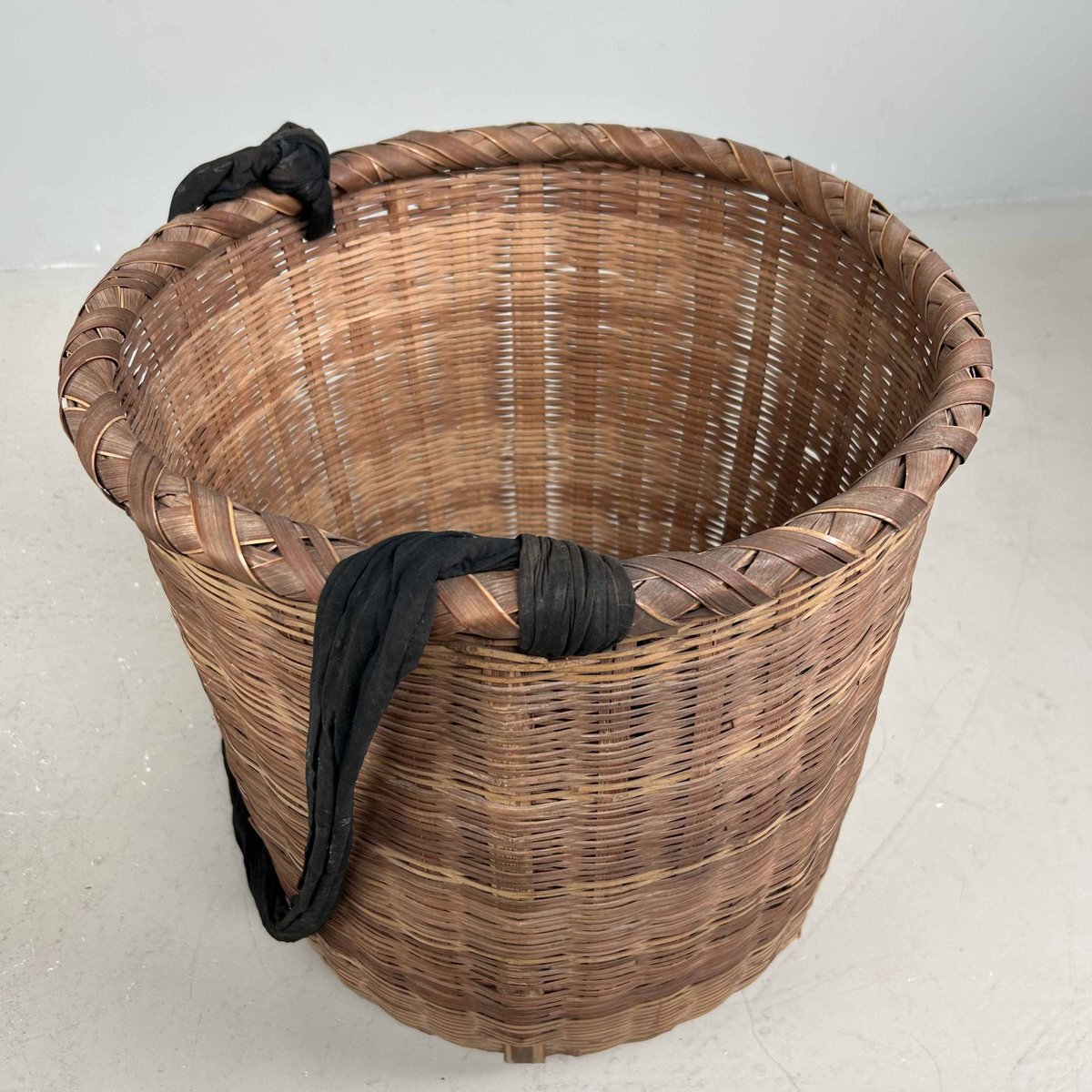 Japanese Traditional Okimono Kago Storage Basket in Bamboo, 1940s