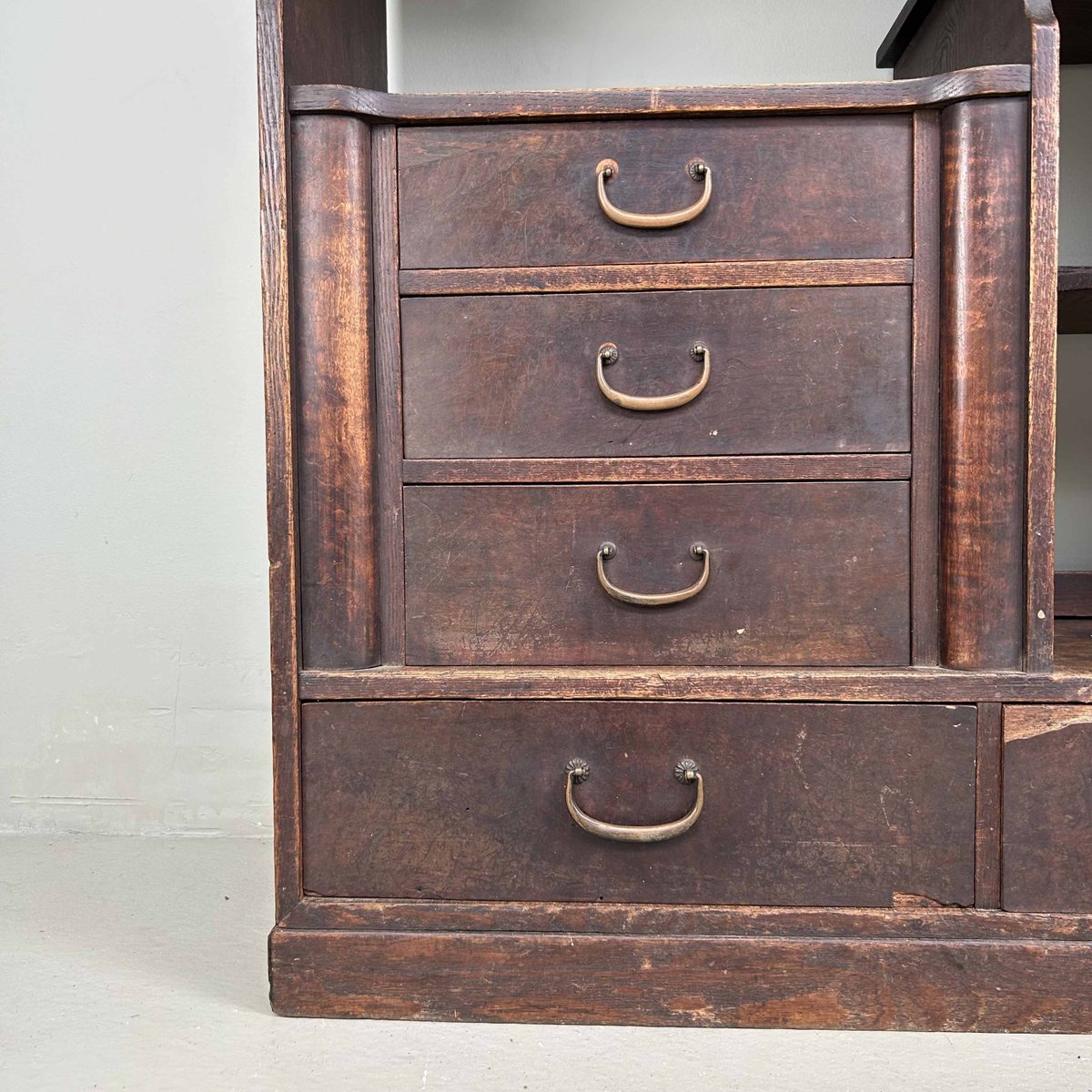 Japanese Traditional Tea Ceremony Tansu Display Cabinet, 1920s