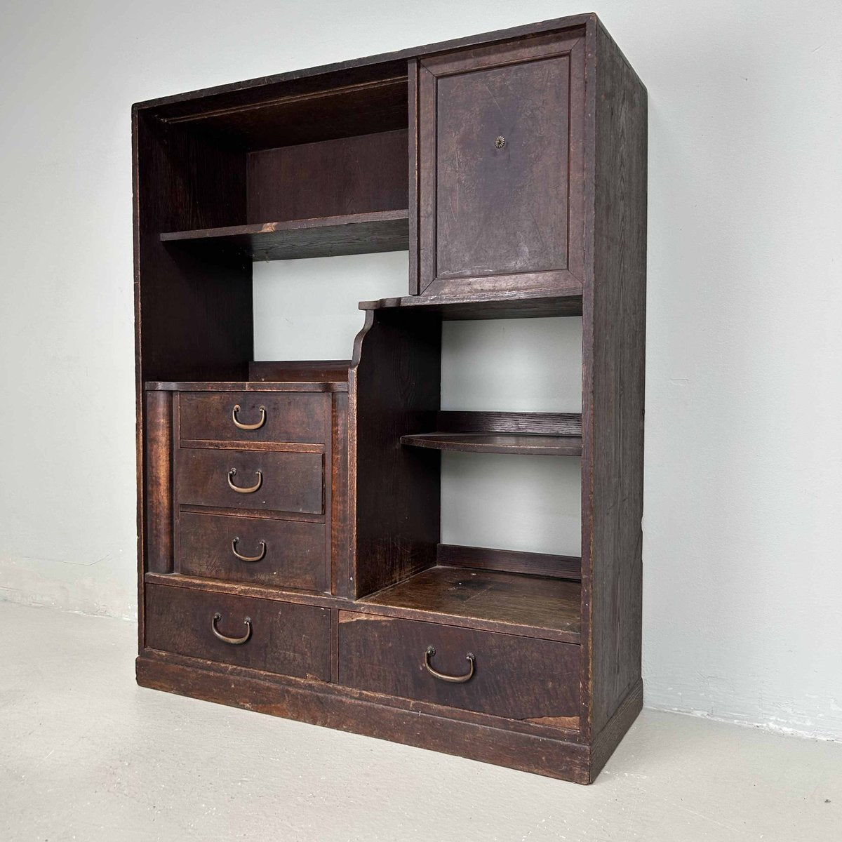 Japanese Traditional Tea Ceremony Tansu Display Cabinet, 1920s