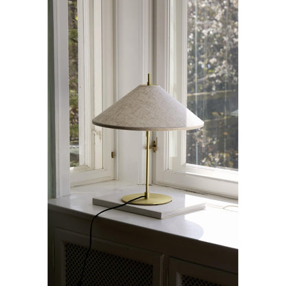 Edgeform Tafta Table Lamp Natural