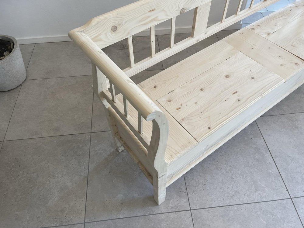 Kitchen Bench in Spruce Wood