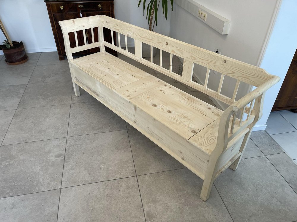 Kitchen Bench in Spruce Wood