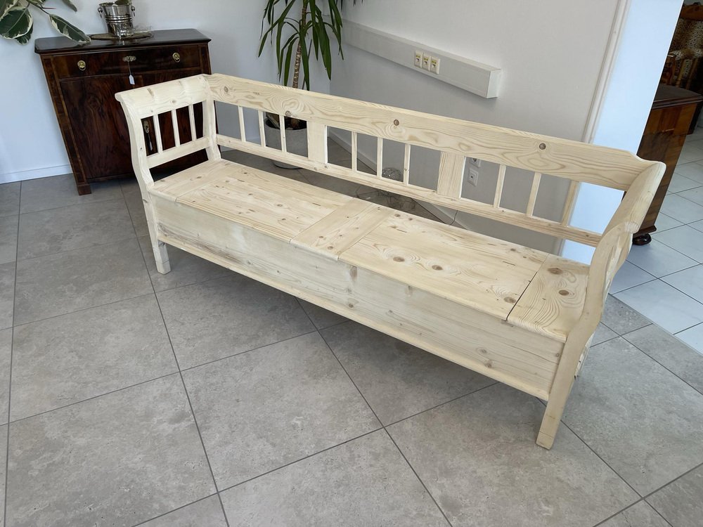 Kitchen Bench in Spruce Wood