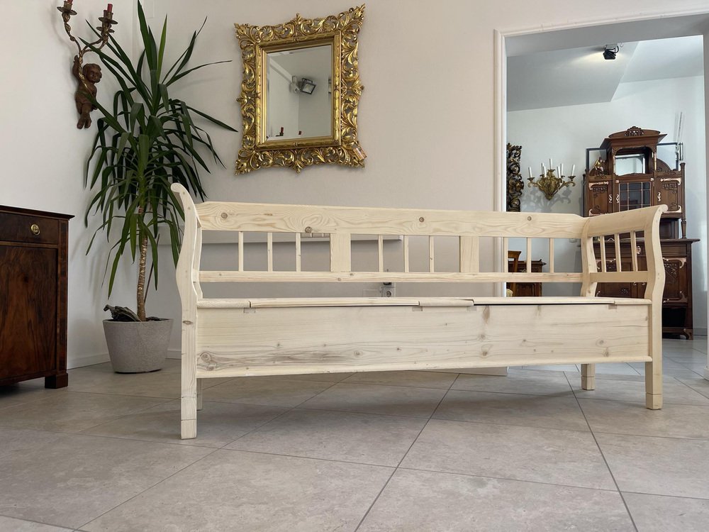 Kitchen Bench in Spruce Wood