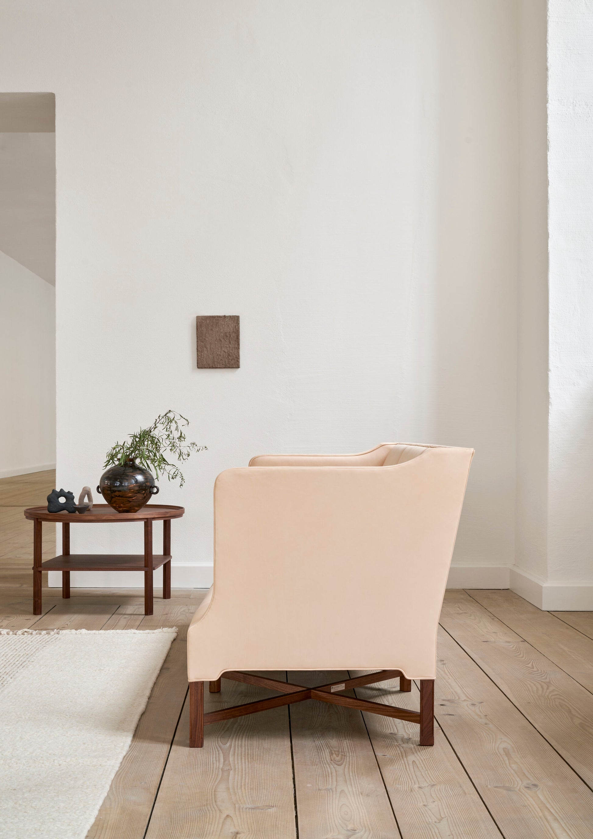 KK41181 SOFA WITH HIGH SIDES