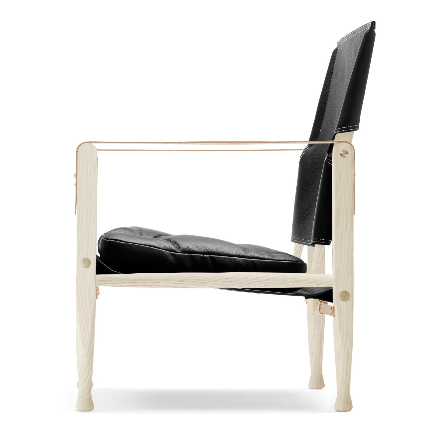 KK47000 | Safari Chair by Carl Hansen & Søn #White oiled ash / Leather Thor 301 / Saddle leather