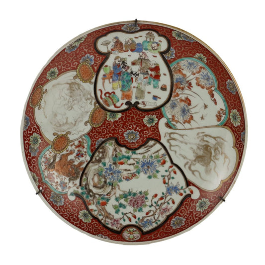 Kutani Plate in Porcelain and Polychrome Enamels