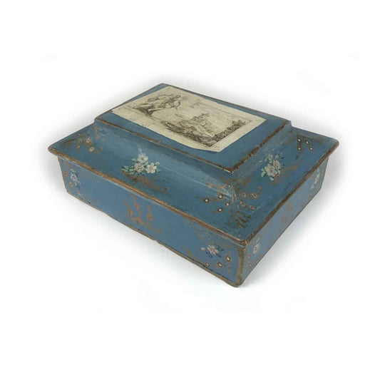 Lacquered Box with Fake Paper and Little Flowers, 1700s