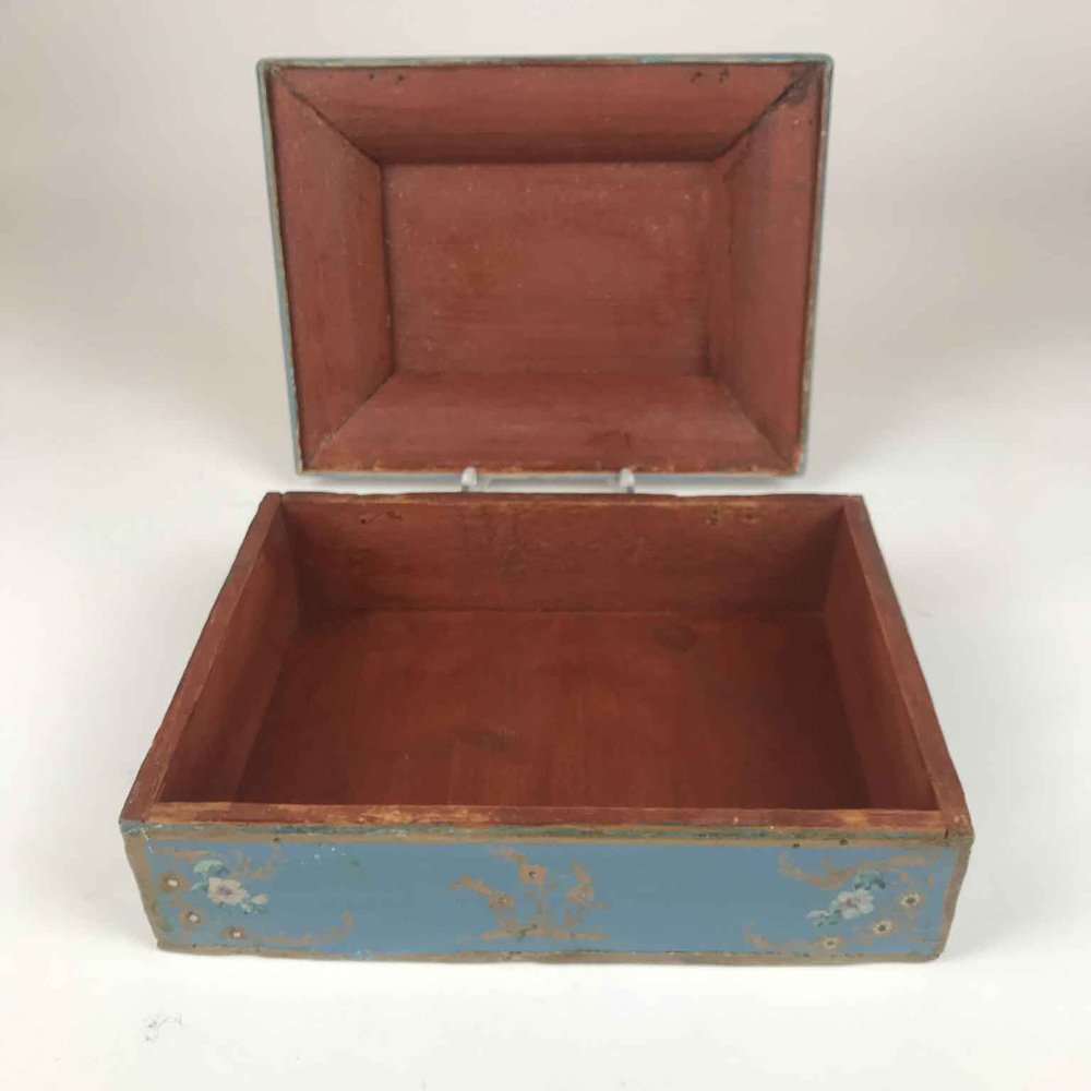 Lacquered Box with Fake Paper and Little Flowers, 1700s-TBU-2032519