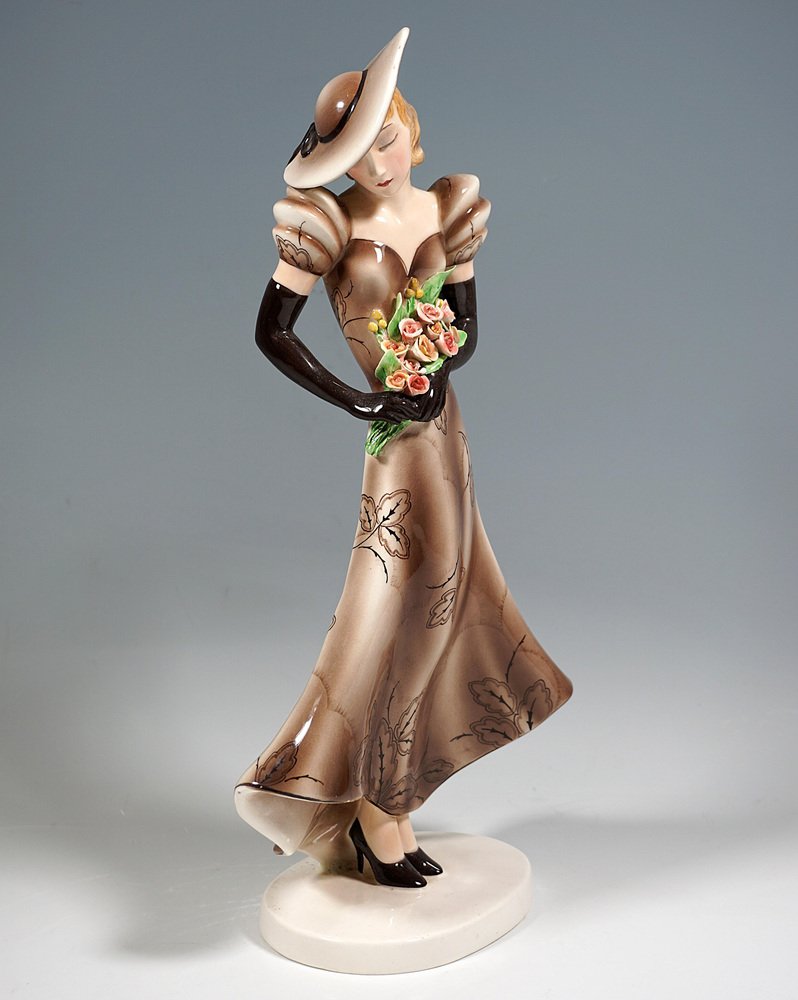 Lady with Wide Hat and Roses by Claire Weiss for Goldscheider Manufactory of Vienna, 1935s