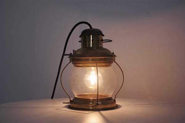 Lantern, 1979-KNM-1194212