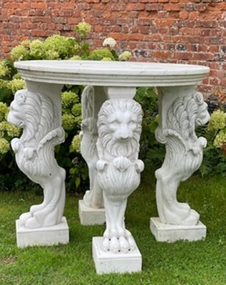 Large and Round Marble Table with Feet in the Shape of Lions, Italy-FGA-923796