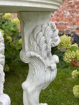 Large and Round Marble Table with Feet in the Shape of Lions, Italy-FGA-923796