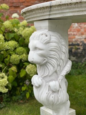 Large and Round Marble Table with Feet in the Shape of Lions, Italy-FGA-923796