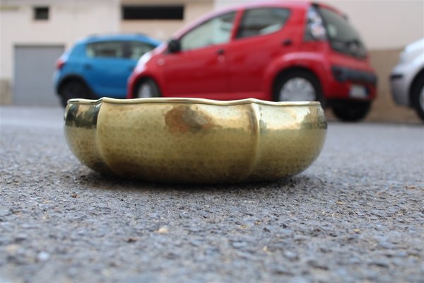 Large Baroque Style Italian Hammered Brass Bowl, 1970s-EH-703935