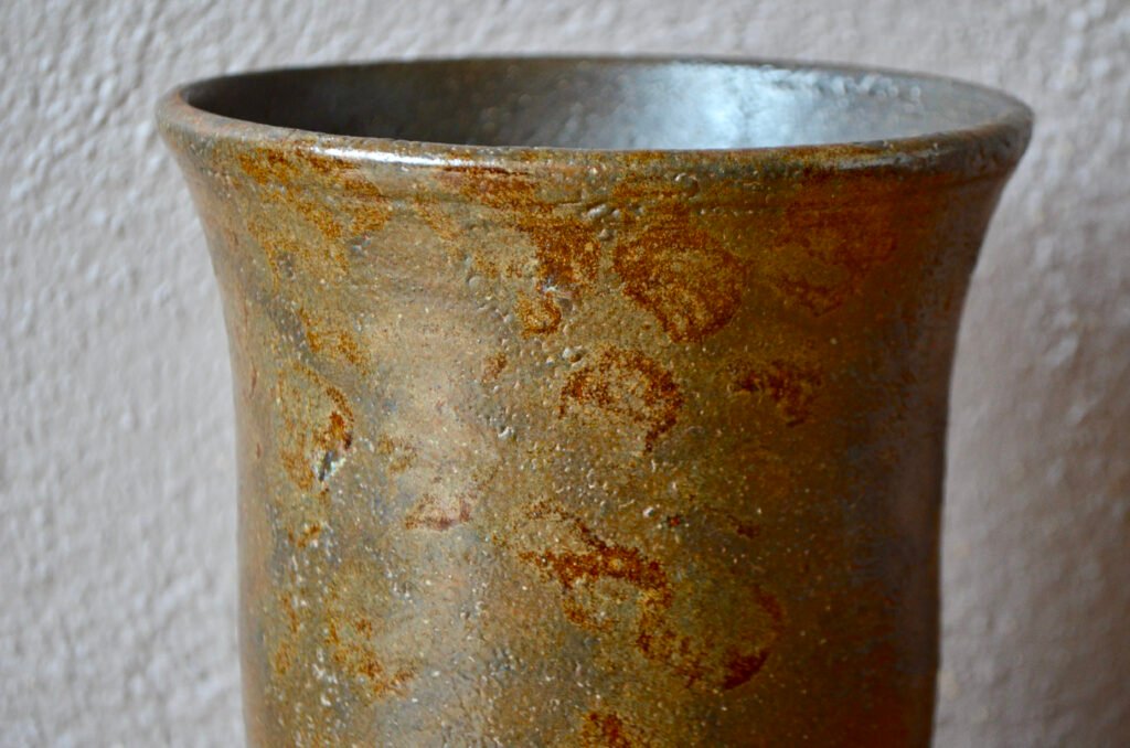 Large Brutalist Bowl in Berry Sandstone, 1960s