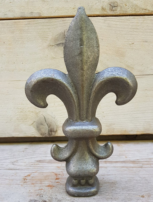 Large Cast Iron French Lily Post Head Architectural Ornament