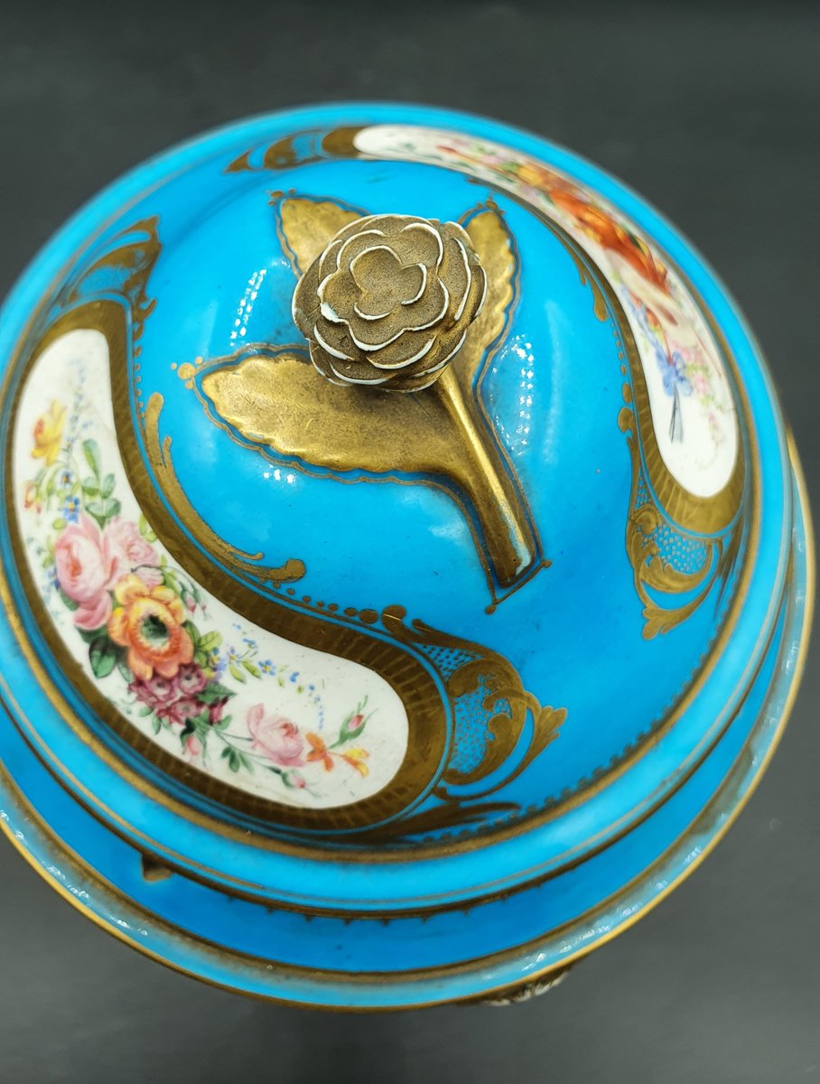 Large Celestial Blue Potpourri in Sèvres Porcelain