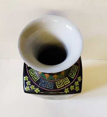 Large Chinese Family Black Vase, 1900s-EI-1168086