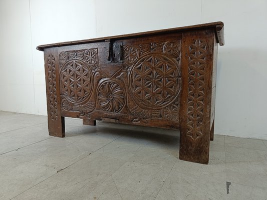 Large Flemish Oak Chest, 1700-IRH-1819290