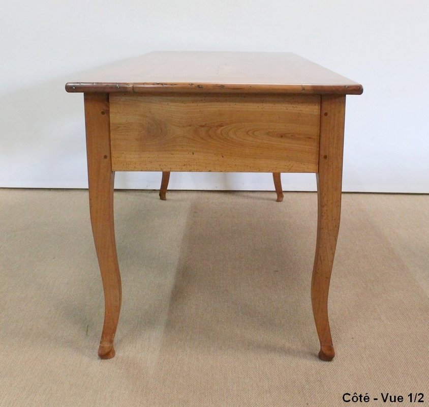 Large Louis XV Desk in Solid Cherry, Mid-19th Century